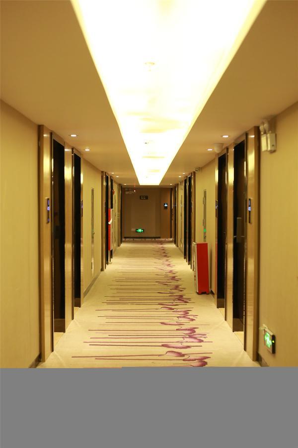 Lavande Hotel Baogang Avenue Guangbai Xinyi Branch Kanton Exterior foto
