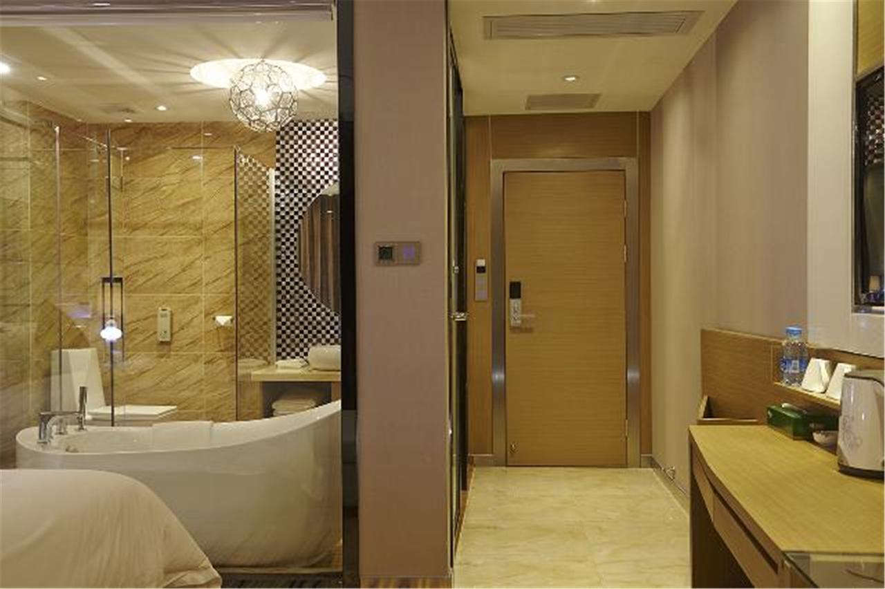 Lavande Hotel Baogang Avenue Guangbai Xinyi Branch Kanton Exterior foto
