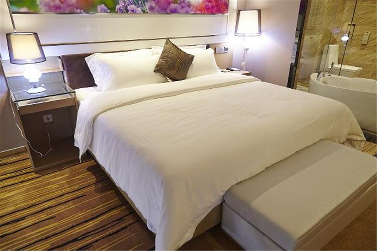 Lavande Hotel Baogang Avenue Guangbai Xinyi Branch Kanton Exterior foto