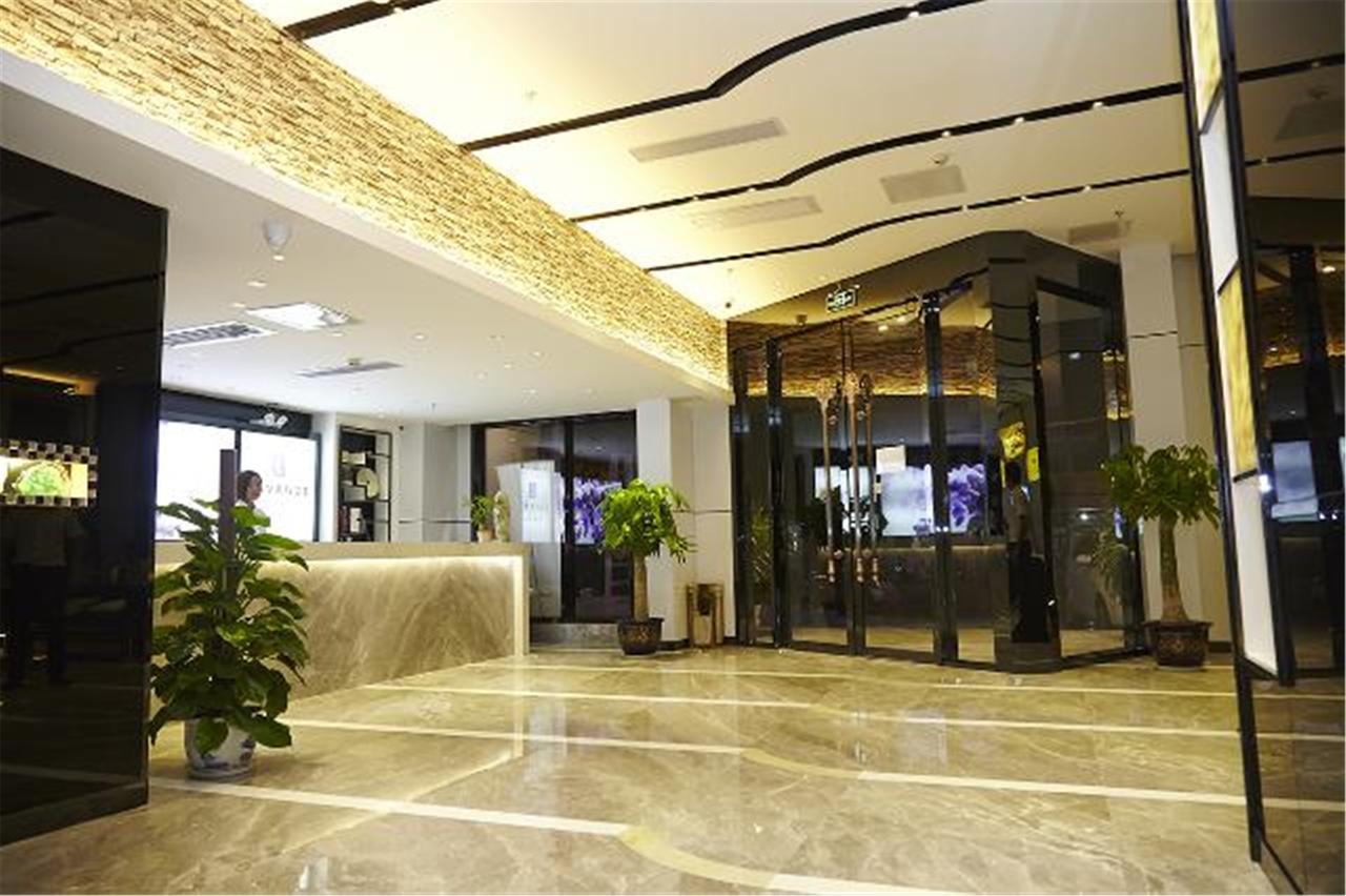 Lavande Hotel Baogang Avenue Guangbai Xinyi Branch Kanton Exterior foto