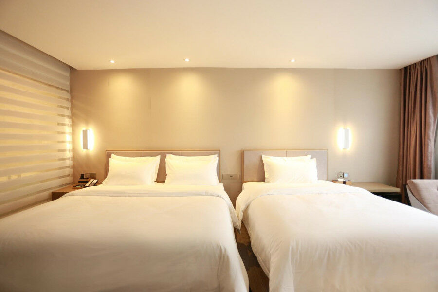 Lavande Hotel Baogang Avenue Guangbai Xinyi Branch Kanton Exterior foto