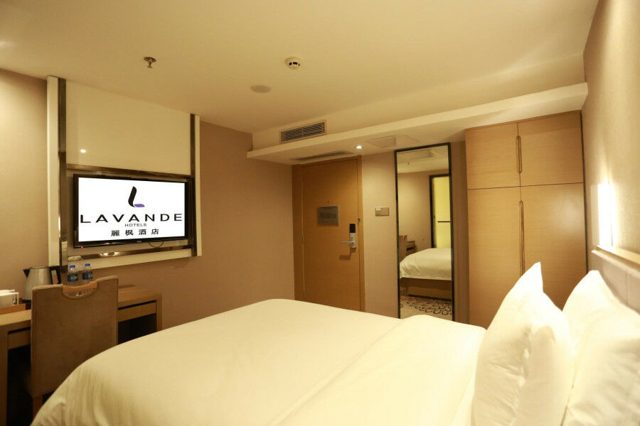 Lavande Hotel Baogang Avenue Guangbai Xinyi Branch Kanton Exterior foto