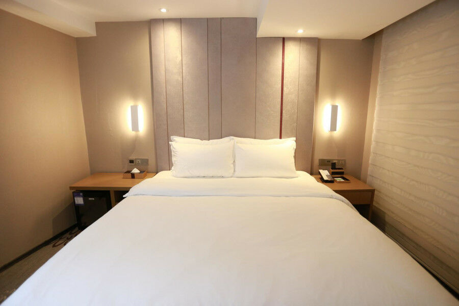 Lavande Hotel Baogang Avenue Guangbai Xinyi Branch Kanton Exterior foto